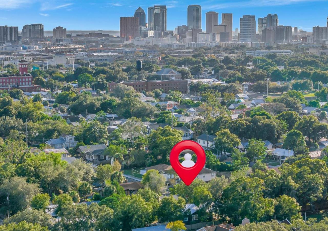 The Green Door In Ybor 탬파 외부 사진